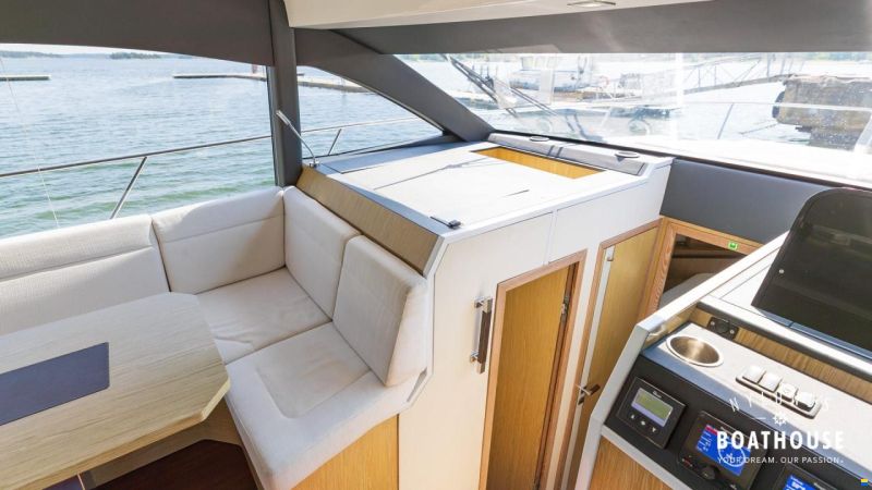 Sealine F430
