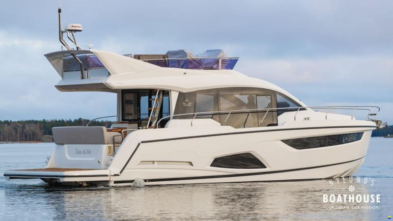 Sealine F430