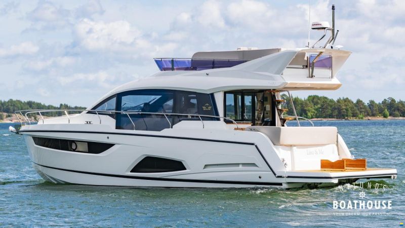 Sealine F430