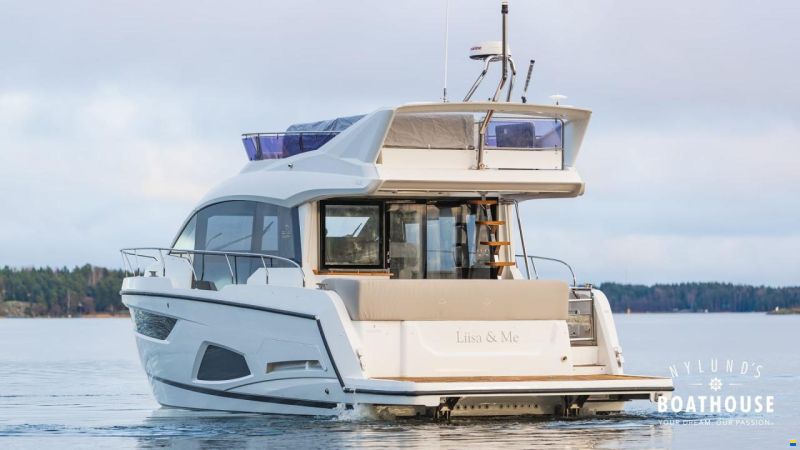 Sealine F430