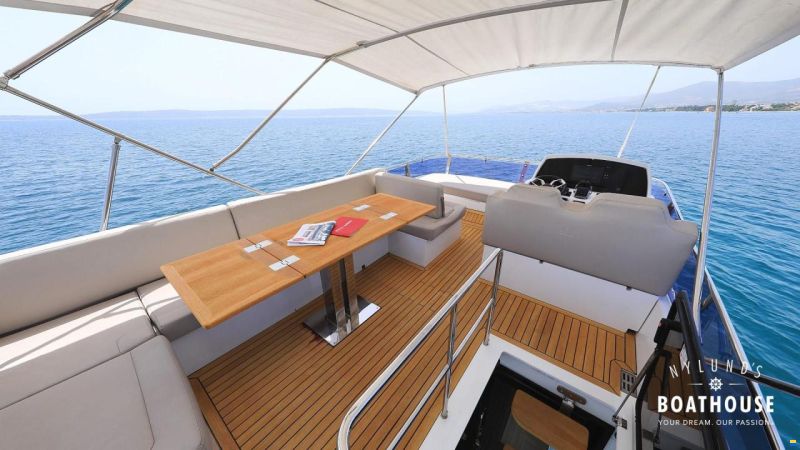 Sealine F430