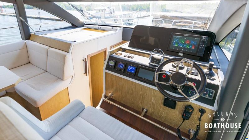 Sealine F430