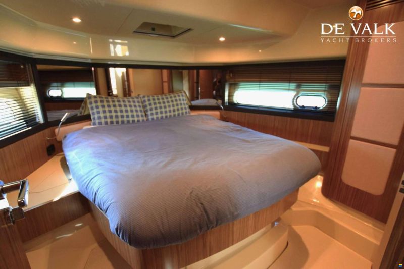 Azimut 43
