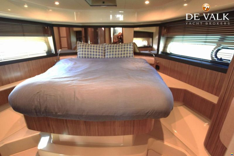 Azimut 43
