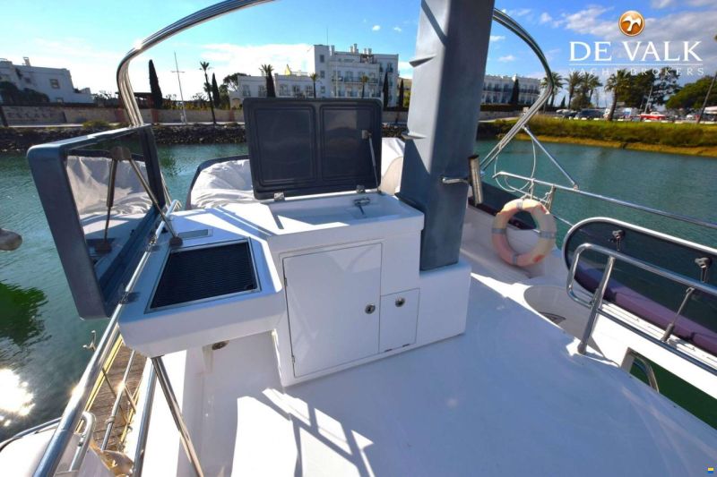 Azimut 43