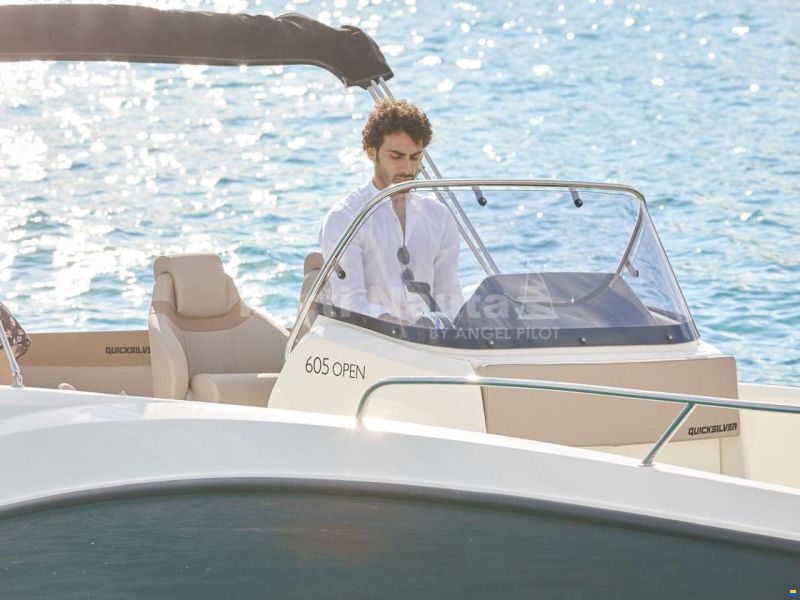 Quicksilver Activ 605 Open