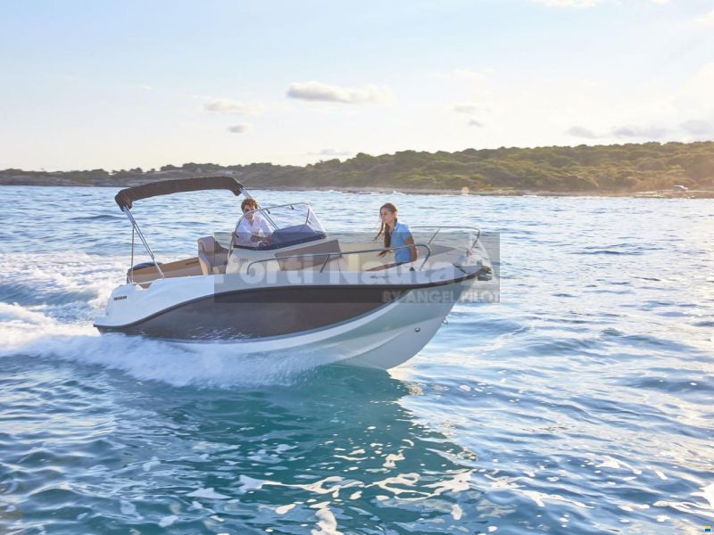 Quicksilver Activ 605 Open