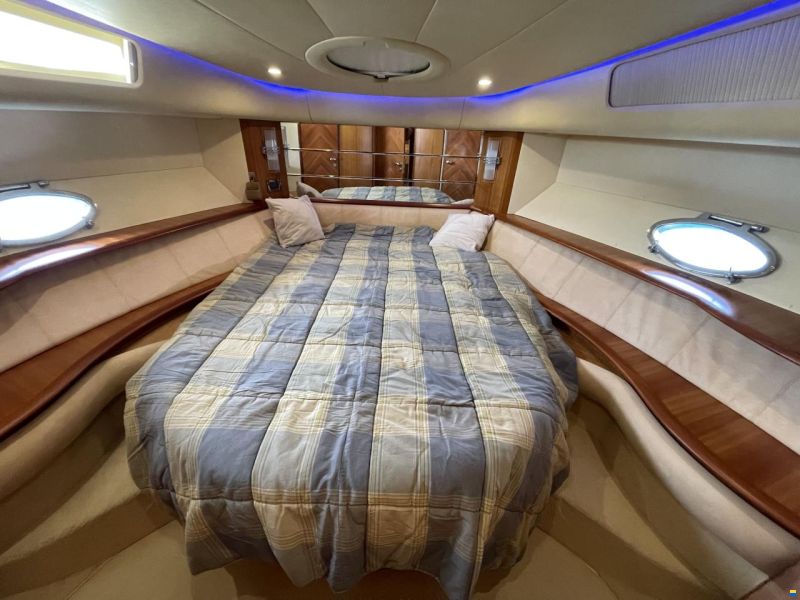 Azimut 46