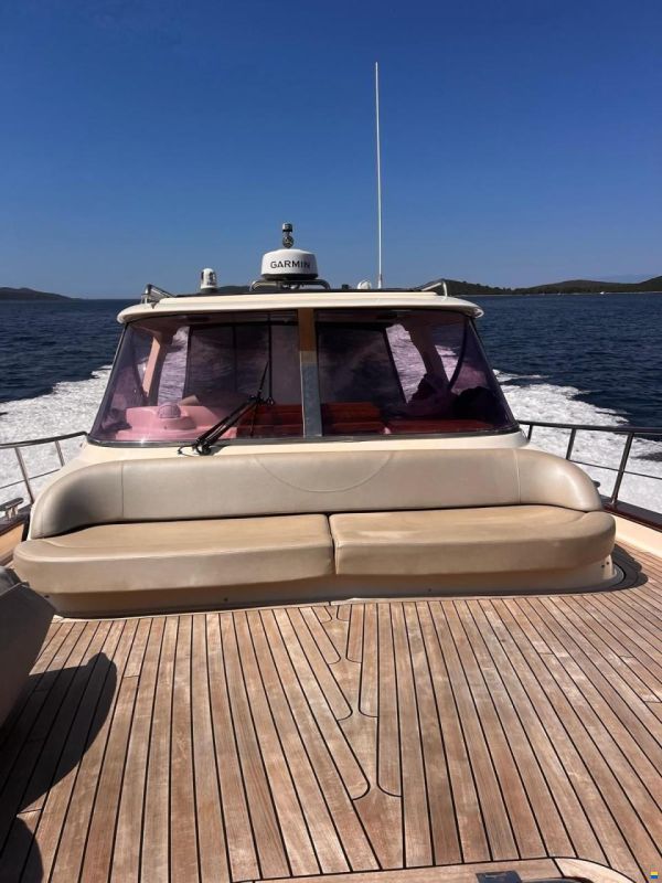Fratelli Aprea 32 Hard Top