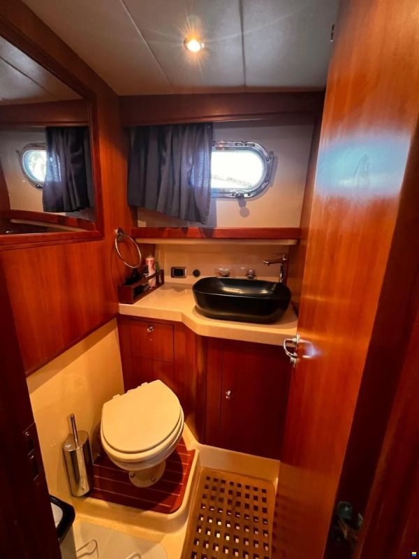 Fratelli Aprea 32 Hard Top