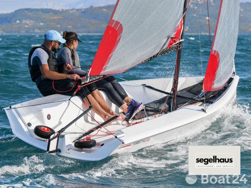 Beneteau First 14SE