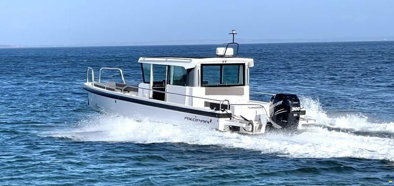 Axopar 28 Cabin
