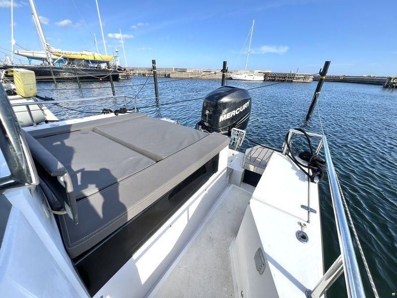 Axopar 28 Cabin