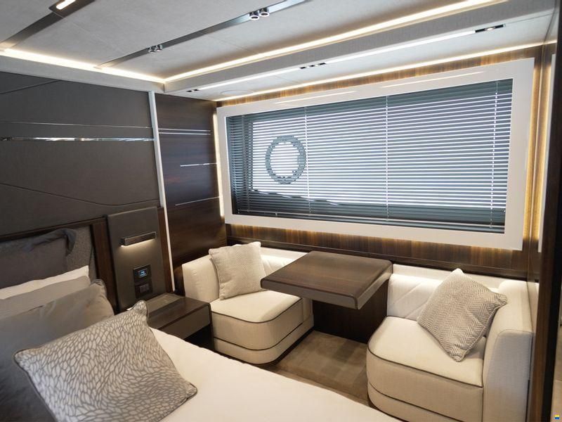 Sunseeker Predator 65