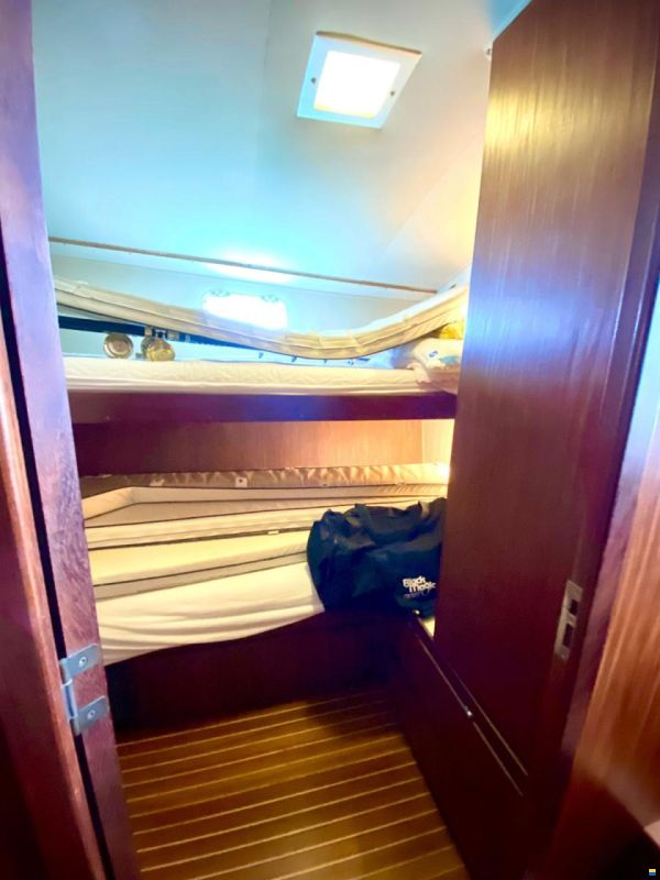 Hatteras 41 Convertible
