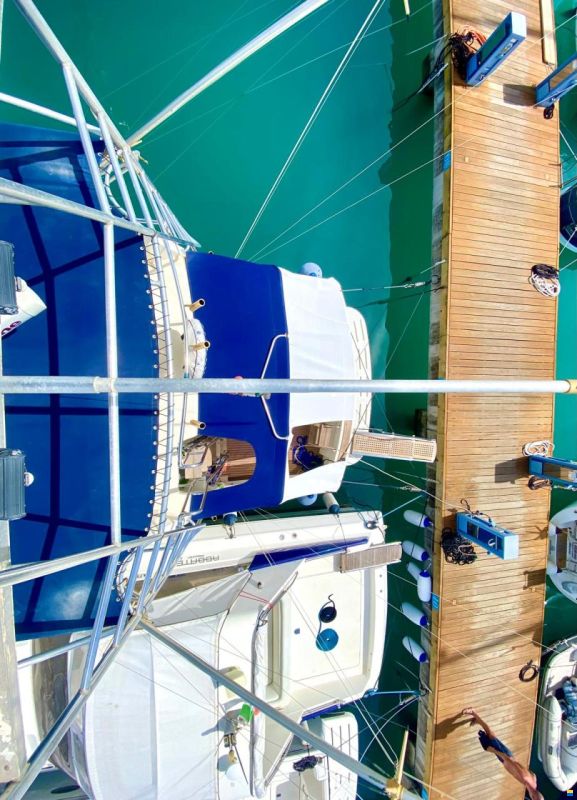 Hatteras 41 Convertible