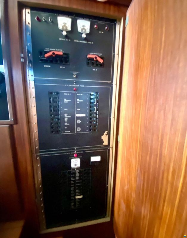 Hatteras 41 Convertible