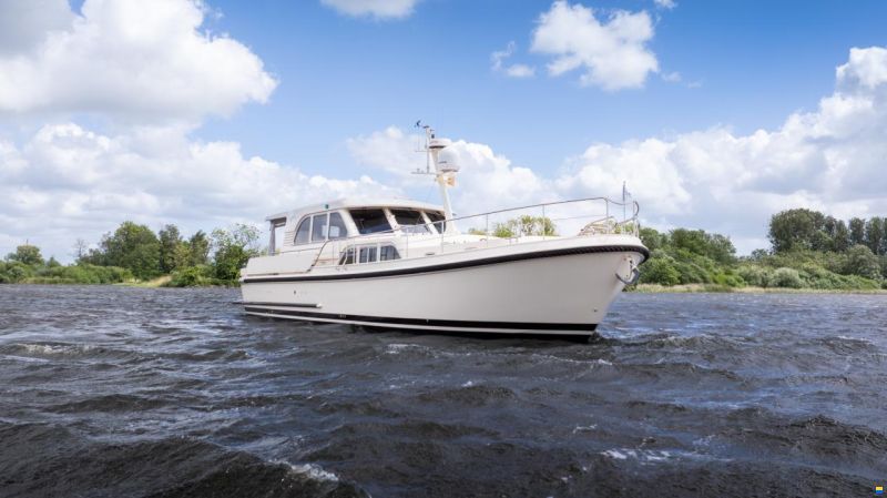 Linssen Grand Sturdy 470 Sedan Wheelhouse