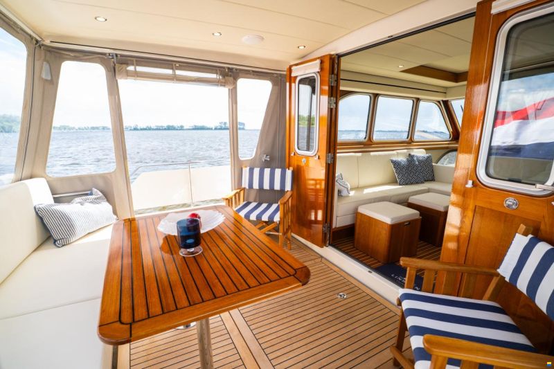 Linssen Grand Sturdy 470 Sedan Wheelhouse