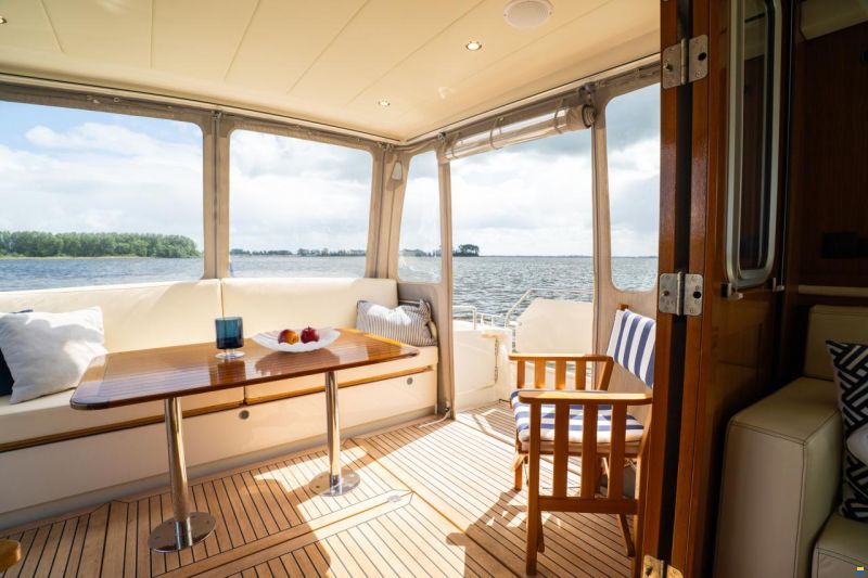 Linssen Grand Sturdy 470 Sedan Wheelhouse