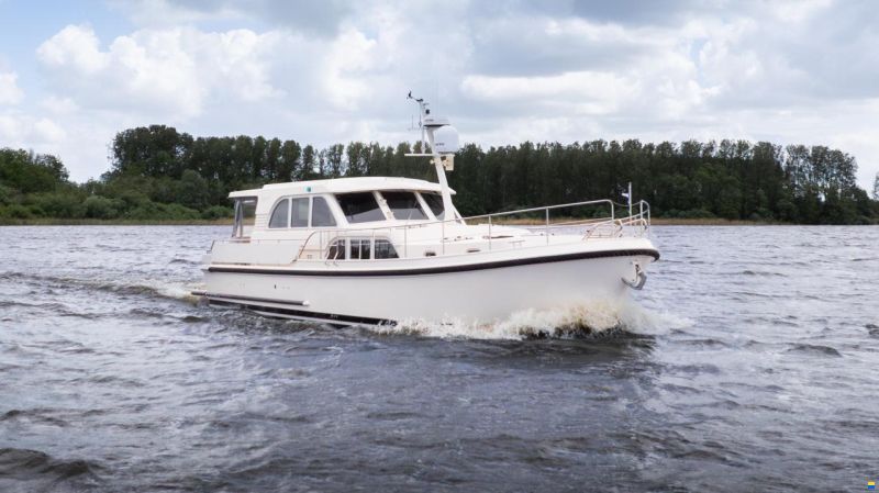 Linssen Grand Sturdy 470 Sedan Wheelhouse
