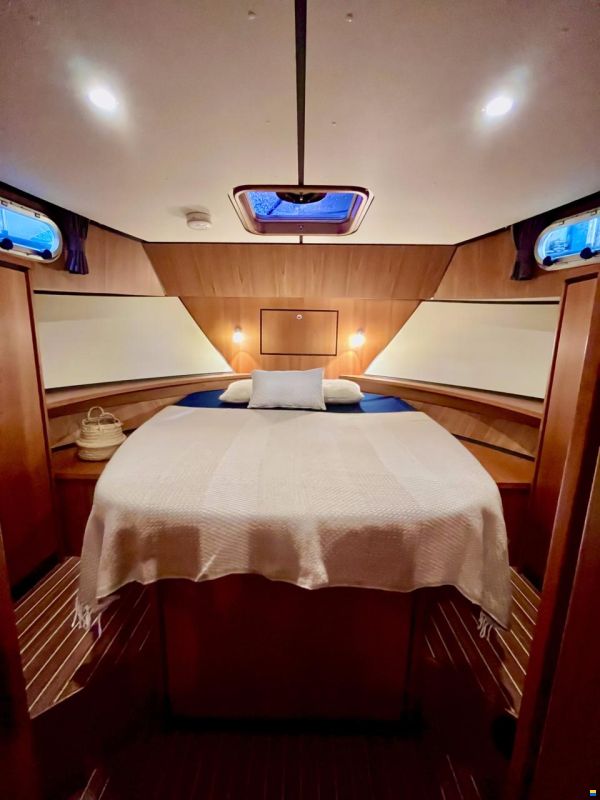 Linssen Grand Sturdy 30.9 AC Brilliant Edition