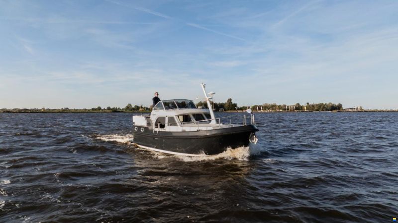 Linssen Grand Sturdy 30.9 AC Brilliant Edition