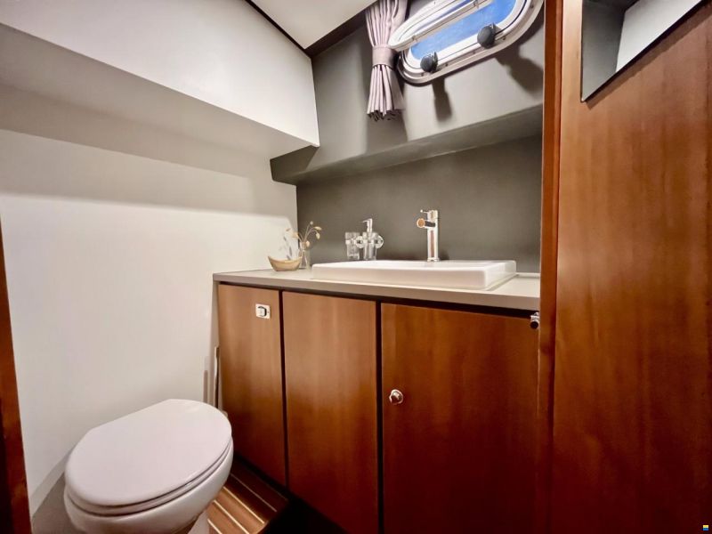 Linssen Grand Sturdy 30.9 AC Brilliant Edition