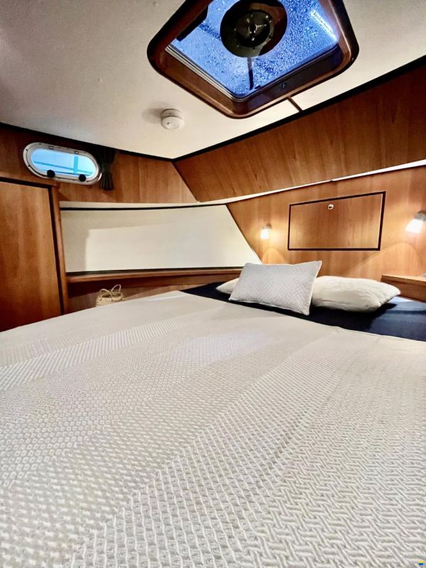 Linssen Grand Sturdy 30.9 AC Brilliant Edition