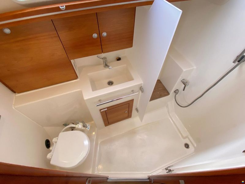 Hanse 370