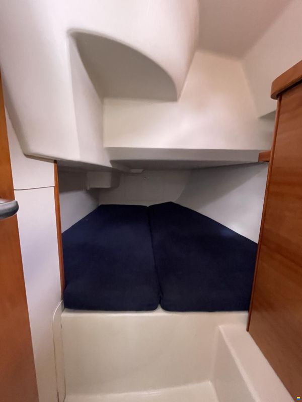 Hanse 370
