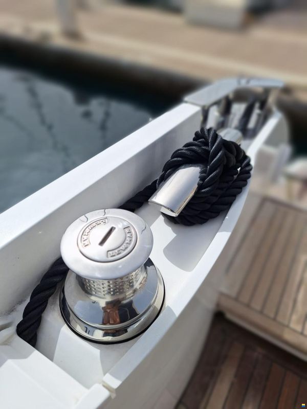 Sunseeker Predator 64