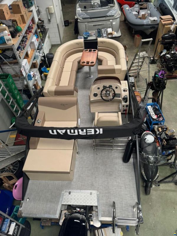Kerman YS6220A Demo met Mercury 80pk