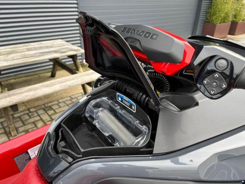 Sea Doo RXT-X RS 325