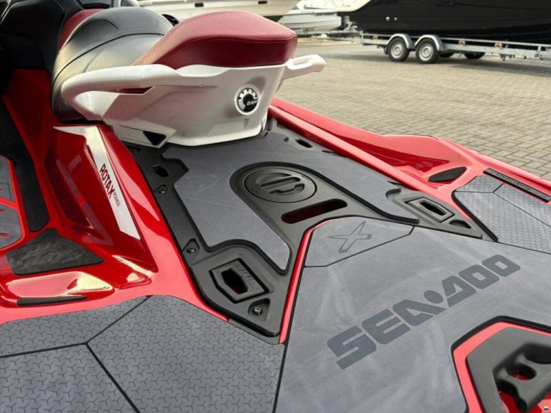 Sea Doo RXT-X RS 325