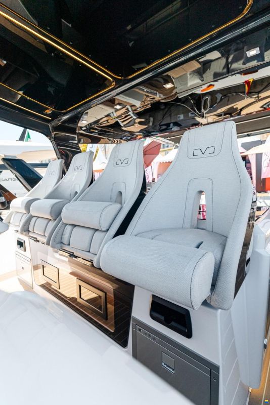 Level 43 ST, 2026 NEW BOAT