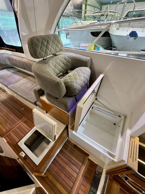 Marex 310 Sun Cruiser