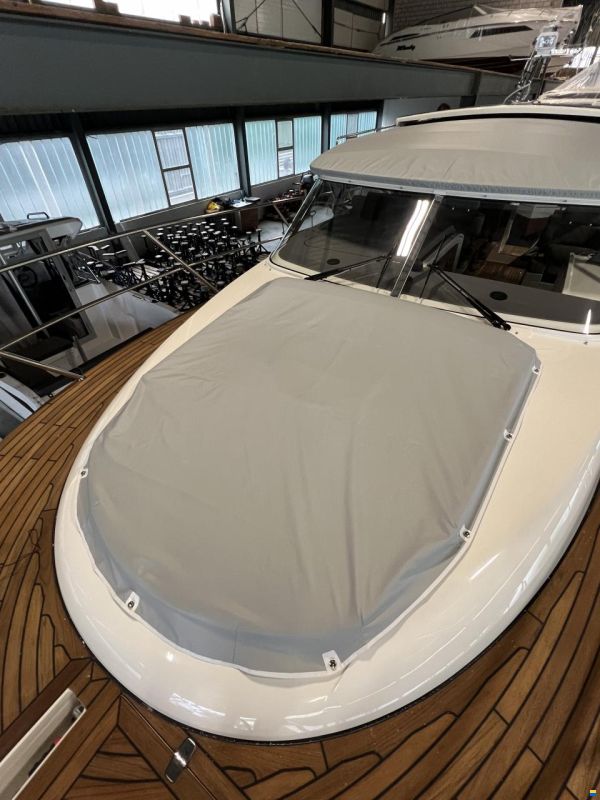 Marex 310 Sun Cruiser