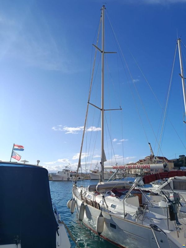 Beneteau Oceanis Clipper 411