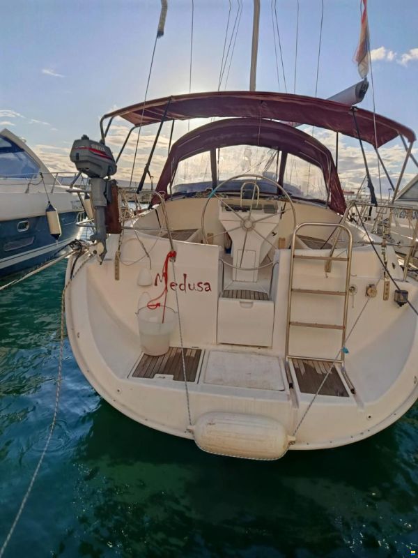 Beneteau Oceanis Clipper 411