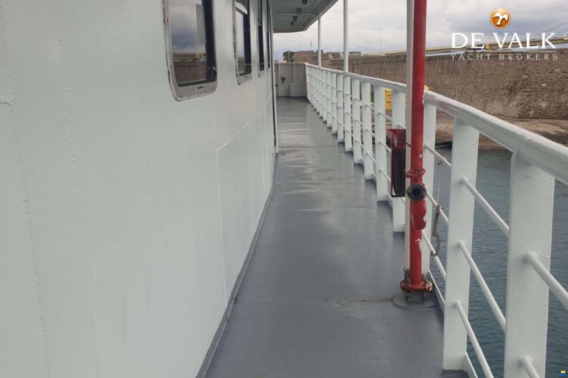 RO/PAX LAND CRAFT FERRY 58