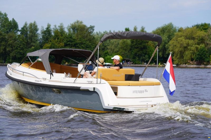 Interboat Intender 850