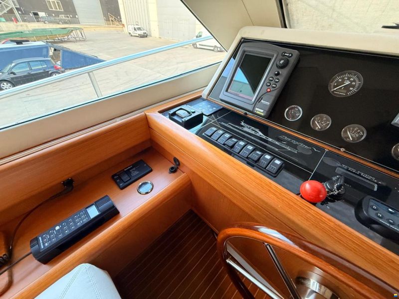 Portofino Marine 47 FLY