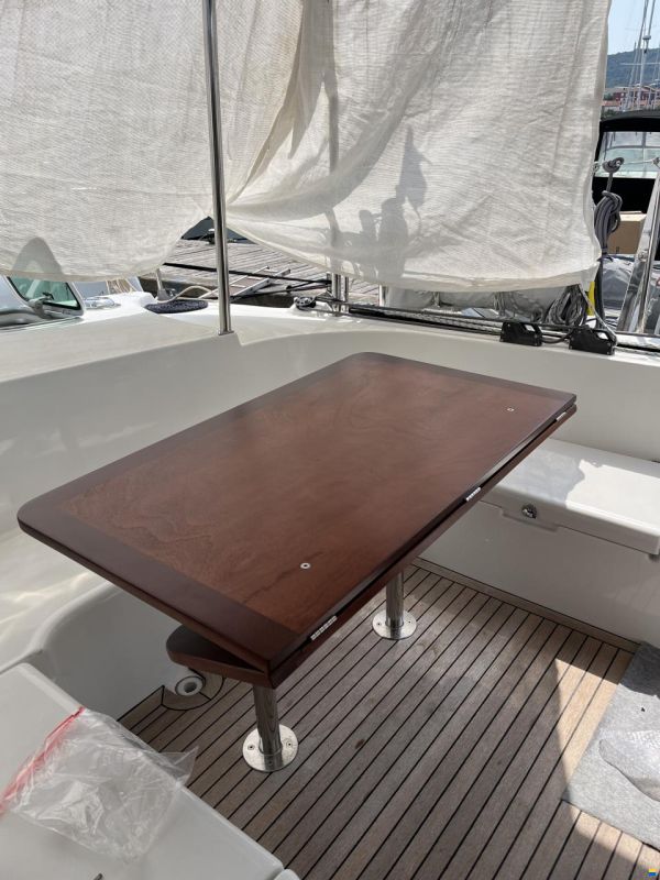 Lagoon 410