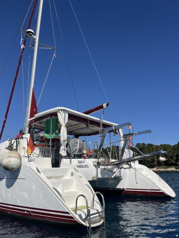 Lagoon 410