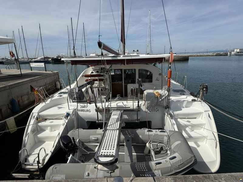 Lagoon 410