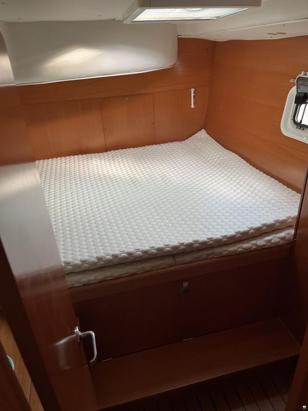 Lagoon 410