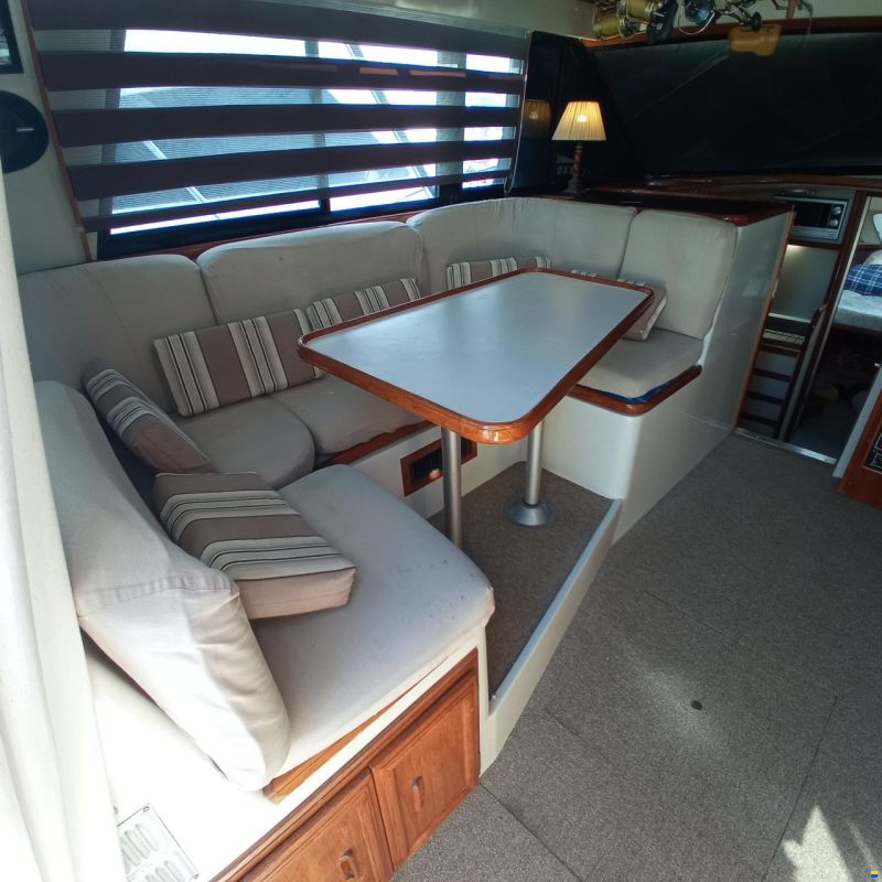 Carver 32 Convertible