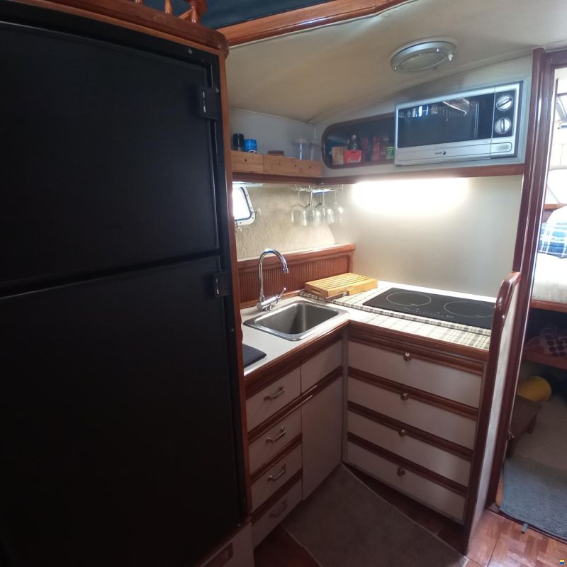 Carver 32 Convertible