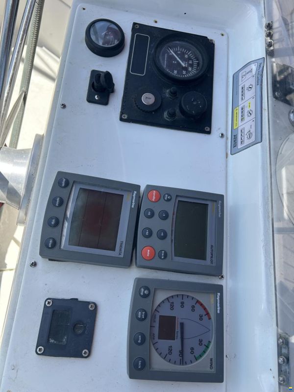 Beneteau Oceanis 41 - Valencia